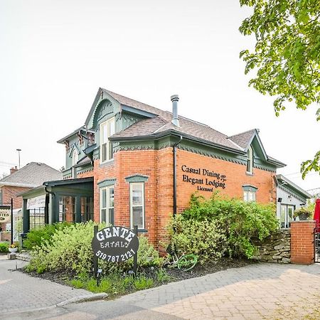 St Andrew Suites Fergus 外观 照片