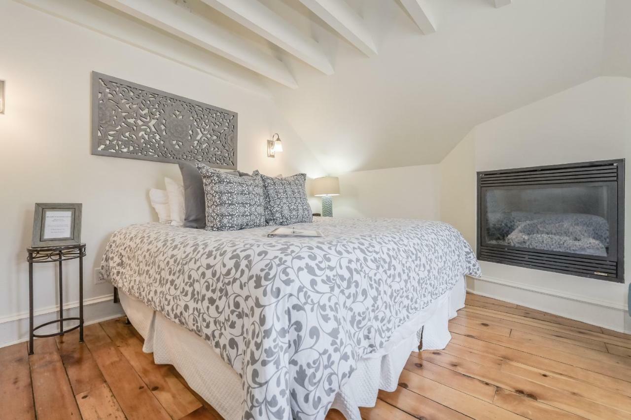 St Andrew Suites Fergus 外观 照片
